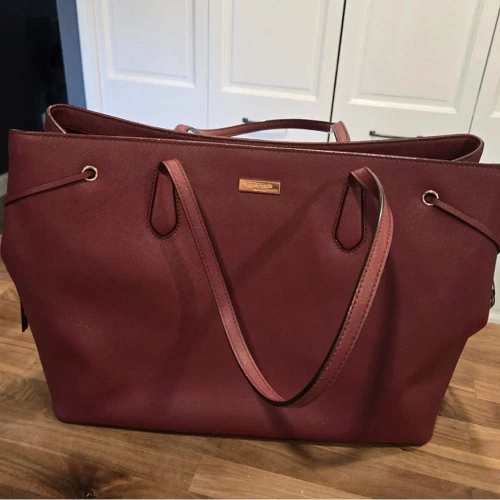 Kate Spade Laurel Way Ari Saffiano Leather Tote - Picture 3 of 8